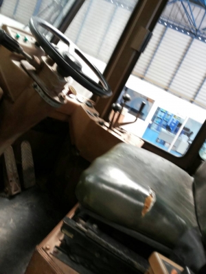 รถตักล้อยาง CAT 936E มือสอง สนใจโทร 083 081 2889