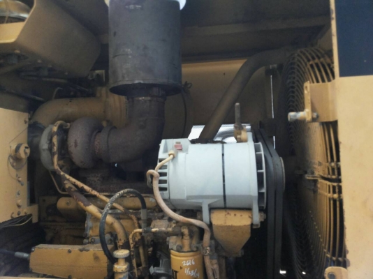 รถตักล้อยาง CAT 936E มือสอง สนใจโทร 083 081 2889