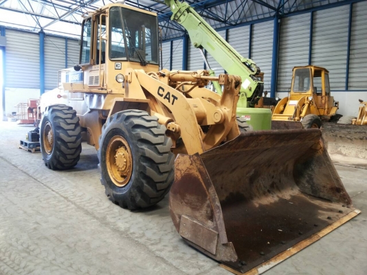 รถตักล้อยาง CAT 936E มือสอง สนใจโทร 083 081 2889