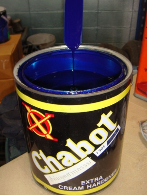 สีพ่นอุตสหกรรม สีน้ำเงิน(เป็นสีโล๊ะสต็อก) (3.5ลิตร)กลละ 150บาท ส่งขนส่งเอกชน กล.เดียวก็ส่งได้ครับ