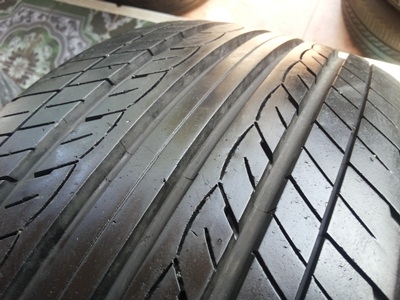 ขายยาง215/60/17 ปี 11/2เส้นปี09/2เส้น YOKOHAMA dB JAPAN 1 ชุด