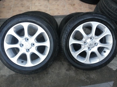 ขายล้อแม็กHONDA JAZZ 4 รู 100 15x6 พร้อมยาง 1 ชุด