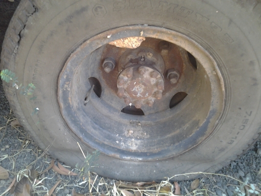 ขายรถบัสKMฮีโนตามสภาพทะเบียนแจ้งจอดเอาทำรถดัม ขายรถบัสKMฮีโนตามสภาพทะเบียนแจ้งจอดเอาทำรถดัม