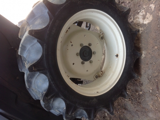 รถสวยๆมีตักหน้า รถสวยๆมีตักหน้า