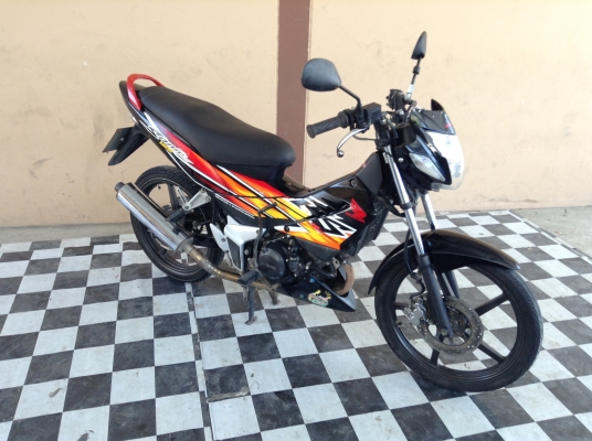 ขาย!!ฮอนด้าโซนิคตัวใหม่ รุ่นท๊อป ปี48 รถเครื่องดีคับ มีเล่มทะเบียนครบ ภาษีไม่หมด