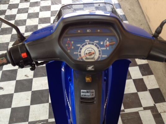 ขาย!!!ฮอนด้าเวฟ100 ปี47 รถเครื่องดีคับ มีเล่มทะเบียนครบ ภาษีไม่หมด