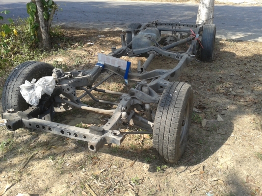 ขาย ซัชซีพร้อมเล่มทะเบียนชุดโอน toyota tiger d4d กระบะตอนเดียว ปี2002