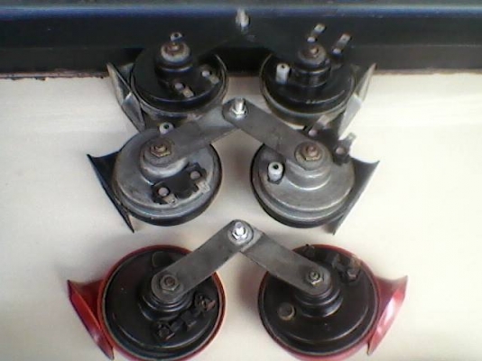 แตรนอกล้วนๆ!! เสียงลั่นๆ สวยทุกคู่ ใช้งานได้หมด ราคาหลักร้อย!!