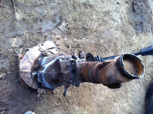 เกียร์อีซูซุมังกร ปลายใหญ่ ยกขึ้นพร้อมใช้งาน เกียร์อีซูซุมังกร ปลายใหญ่ ยกขึ้นพร้อมใช้งาน