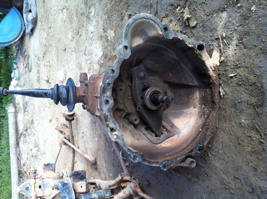 เกียร์อีซูซุมังกร ปลายใหญ่ ยกขึ้นพร้อมใช้งาน เกียร์อีซูซุมังกร ปลายใหญ่ ยกขึ้นพร้อมใช้งาน