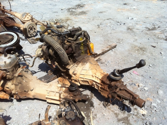 เกียร์อีซูซุมังกร ปลายใหญ่ ยกขึ้นพร้อมใช้งาน