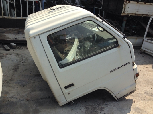 หัวเก๋ง NPR115 ตาเหลี่ยม สวยจัด