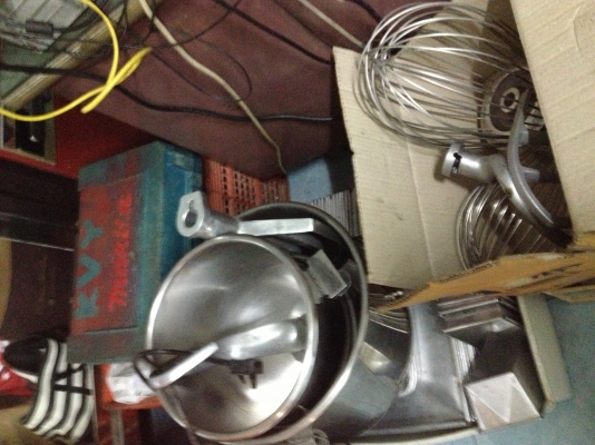 ขายเครื่องตีแป้ง 2ตัว สภาพดี