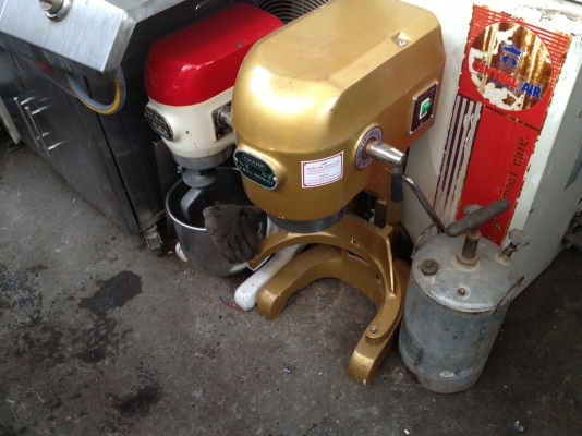 ขายเครื่องตีแป้ง 2ตัว สภาพดี