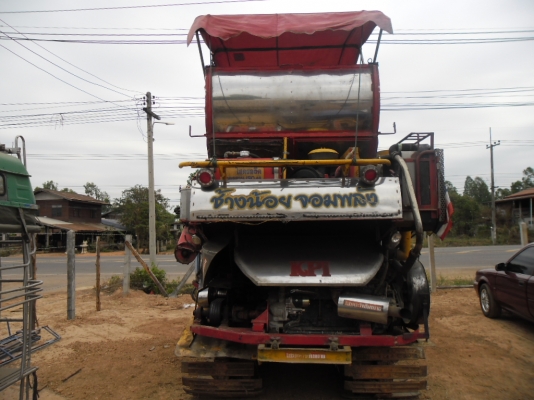 ขายรถเกี่ยวข้าวเกษตรพัฒนาแบบอุ่มสภาพพร้อมใช้เอกสารพร้อมสภาพ80\%สวยมาก