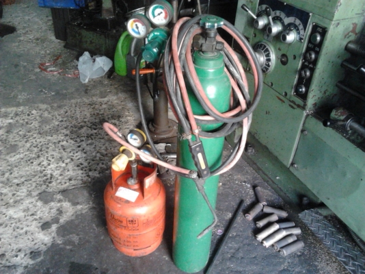 ขายชุดเชื่อมแก๊ส 2.800 บาท