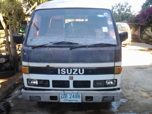 ขายรถตู้บัสดี ดีเซลฝาทอง 59500