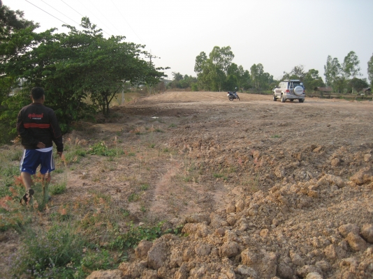 ขายที่ดินติดถนน ออกจาก 4 แยกยางตลาด โฉนด 08