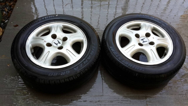 ขายล้อแม็กิhonda 4รู 114 สภาพดี สองวง พร้อมยาง ขอบ15