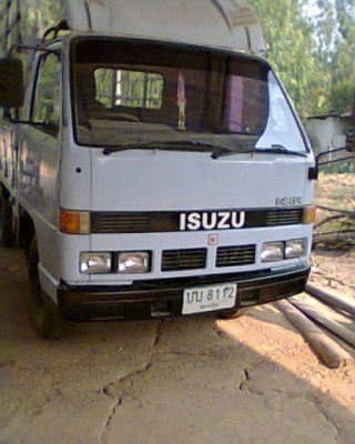 ขายด่วน NKR  88 แรงม้า    ปี 2538   รถพร้อมใช้งานบางๆๆติดแอร์  พร้อมใช้งานคอกเหล็กแข็งแรง