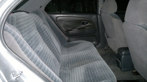 ขายท้ายเบนซ์ เครื่อง1.8 เกียร์ออโต้ ติดแก๊สหัวฉีด เบรคABS