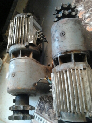 ขายมอเตอร์เฟือง สามเฟส ขายอันละ 3000 (089-3530206