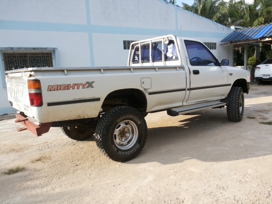 ขายรถกระบะ LN85 4x4คานแข็ง