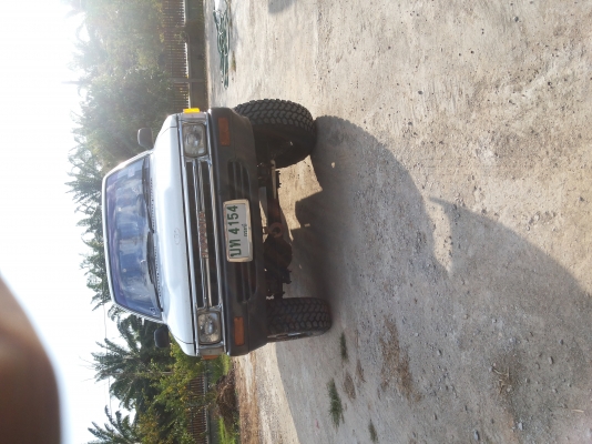 ขายรถกระบะ LN85 4x4คานแข็ง