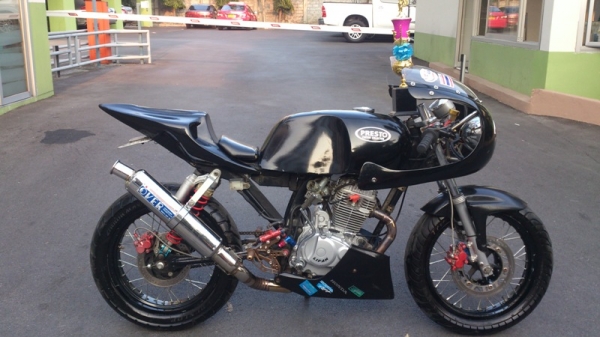 CG200Cafe Racer เเต่งเทพ ทะเบียนไม่ขาดต่อ CG200Cafe Racer เเต่งเทพ ทะเบียนไม่ขาดต่อ