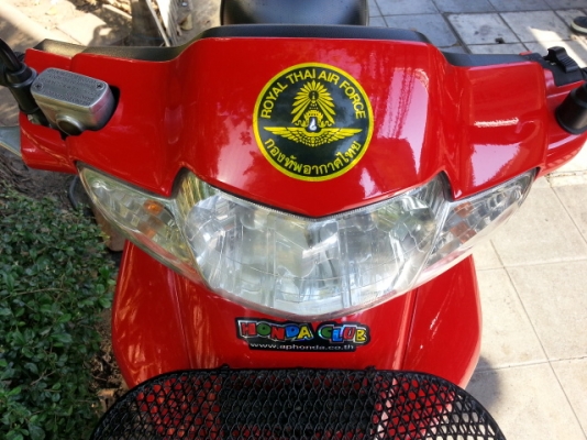 ขาย ***  WAVE 100 S  *** ดิส  สภาพดีใช้น้อยรักษา  สวยจัด  แห้งๆ  เครื่องเดิมสนิท เดินดี ไม่มีควันขาวแน่นอน ยังแน่นๆ เงียบ ไม่มีหอนรุ่นแรก แข็งๆ  เครื่องยนต์สมบูรณ์แน่นอนเงียบๆระบบไฟเตือนต่างๆใช้ได้ทุกระบบ  รถพร้อมใช้  ไม่ใช่พร้อมซ่อม   ใช้งานต่อได้ทันที