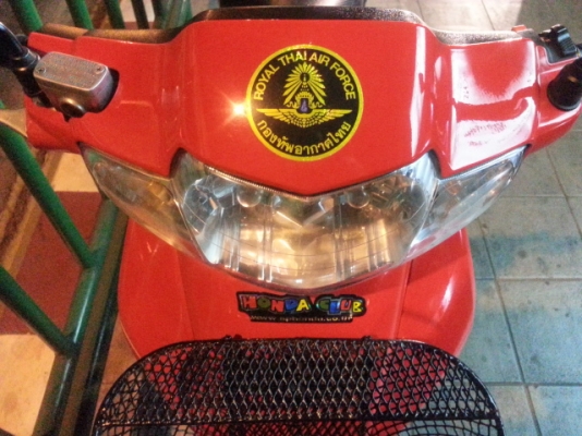 ขาย ***  WAVE 100 S  *** ดิส  สภาพดีใช้น้อยรักษา  สวยจัด  แห้งๆ  เครื่องเดิมสนิท เดินดี ไม่มีควันขาวแน่นอน ยังแน่นๆ เงียบ ไม่มีหอนรุ่นแรก แข็งๆ  เครื่องยนต์สมบูรณ์แน่นอนเงียบๆระบบไฟเตือนต่างๆใช้ได้ทุกระบบ  รถพร้อมใช้  ไม่ใช่พร้อมซ่อม   ใช้งานต่อได้ทันที