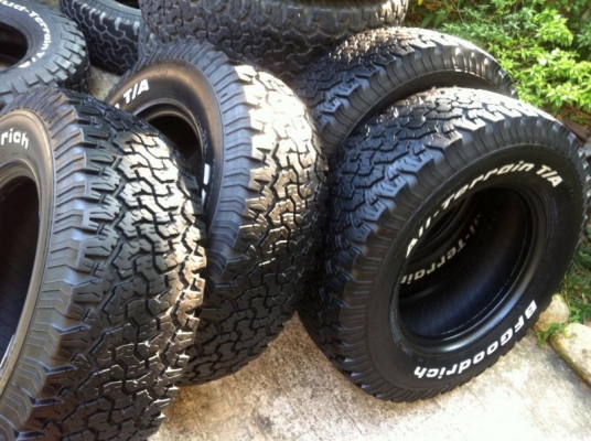 ขายยาง BF Goodrich Allterrain 265 70 r16 ปี12 สวยๆ ขายยาง BF Goodrich Allterrain 265 70 r16 ปี12 สวยๆ