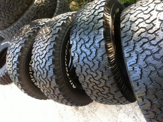 ขายยาง BF Goodrich Allterrain 265 70 r16 ปี12 สวยๆ ขายยาง BF Goodrich Allterrain 265 70 r16 ปี12 สวยๆ