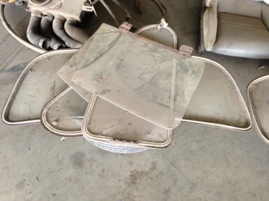 Beetle จดทะเบียน 2510 1.3cc. เลขตัวรถ 117xxxxxx ชุดโอนครบ