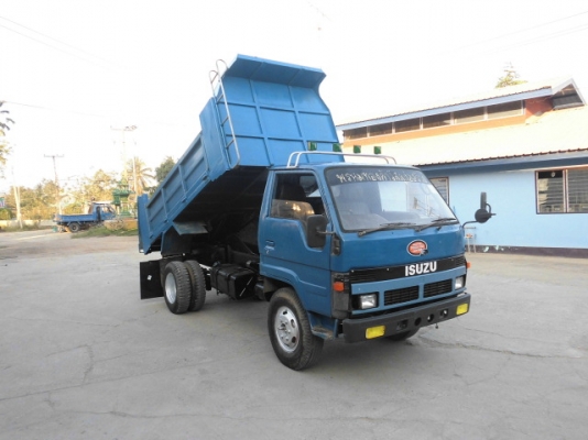 ขายหกล้อดั้ม 88 แรง รถห้างไทย เอกสาน พร้อมโอน ครับ