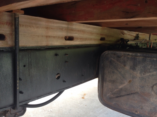 มาอีกแล้วครับ6ล้อเมก้า150HPยาว4.30เมตรปี50ครับ