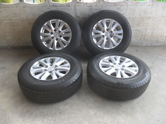 ล้อแม็ก 17นิ้ว 6รูมาสด้า+ยาง265/65R17 สวยๆ 4 ล้อ ราคา 7700 บาท