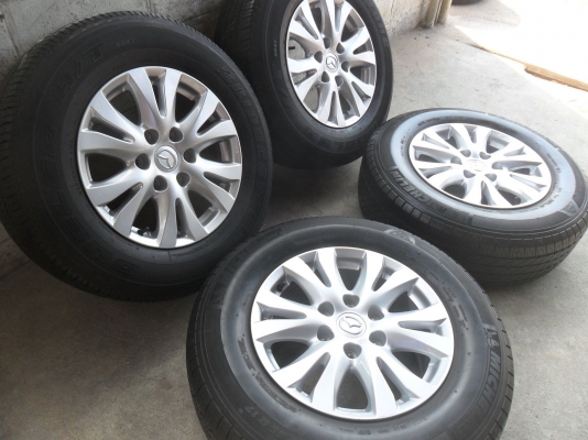 ล้อแม็ก 17นิ้ว 6รูมาสด้า+ยาง265/65R17 สวยๆ 4 ล้อ ราคา 7700 บาท