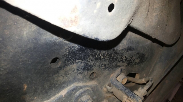 ขายรถ 6 ล้อกระบะคาร์โก้ TOYOTA DYNA กระบะยาว 4.40 เมตร ไม่มีเครื่องเกียร์ คัสซีสวย ทะเบียนภาษีขาดปี 2552 ราคา 100000