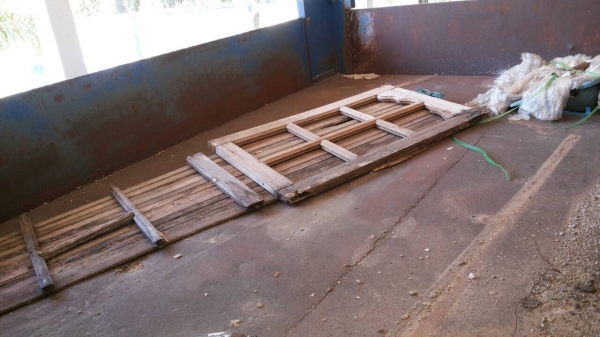 ขายรถ 6 ล้อกระบะคาร์โก้ TOYOTA DYNA กระบะยาว 4.40 เมตร ไม่มีเครื่องเกียร์ คัสซีสวย ทะเบียนภาษีขาดปี 2552 ราคา 100000