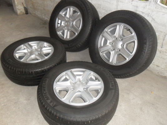 ล้อแม็ก 17นิ้ว 6รู ฟอด + ยาง 265/65R17ปั10 สวยๆ 4 ล้อ ราคา 7700 บาท ล้อแม็ก 17นิ้ว 6รู ฟอด + ยาง 265/65R17ปั10 สวยๆ 4 ล้อ ราคา 7700 บาท