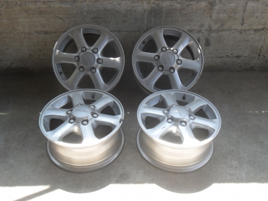 ล้อแม็ก 16นิ้ว 6รู อีซูซุ สวยๆ 4 ล้อ ราคา 6500 บาท