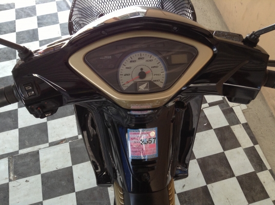 ขาย!!!ฮอนด้าเวฟ125ไอ ปี54 รถเครื่องดีคับ มีเล่มทะเบียนครบ ภาษีไม่หมด