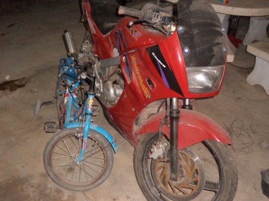 ขอขายอีกรอบ ขาย KR 150 ตามภาพสีสวย