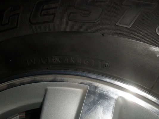 ล้อแม็ก 16นิ้ว 6รู แชฟ + ยาง265/70R16ปี11 สวยๆ 4 ล้อ ราคา 6900 บาท