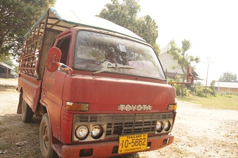 ขาย 4 ล้อ โตโยต้า ไดนาสตี้ เครื่องเเรงมาก อีซูซุ 2500 บรรทุกได้เกิน3 ตัน (ซื้อไปขับได้เลย) มีเอกสารครบ ถูกมาก รีบโทรเลย 80,000 บาท