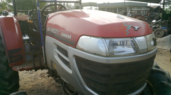 ยันมาร์ 45 แรง เดินหน้า-ถอยหลังเร็ว คล่องตัวสูง เครื่องดี ยางดี สภาพเดิมยังไม่ได้ล้าง อุปกรณ์ครบพร้อมทำงาน โทรเลย 081-0745778 ลุงโหนกรับสายจ้า