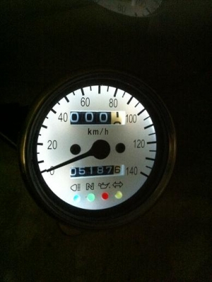 ขายไมล์ datona มีตัวจับทริป มีไฟบอกสถานะไฟเป็ยled