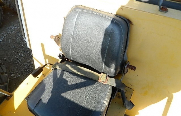 รถบดมือสอง Dynapac สนใจโทร 083 081 2889