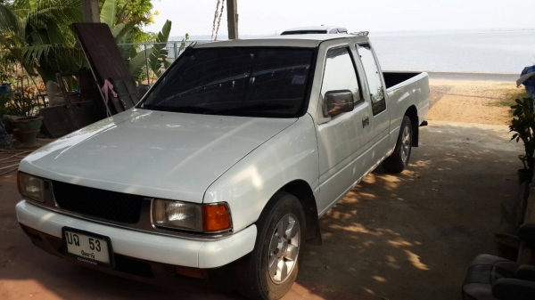 ISUZU TFR ปี36 เครื่อง 90 แรง แอร์เย็น  หัวบาง ยางดี คัสชีสวย  เล่มทะเบียนพร้อมโอน